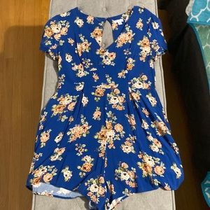 Xhilaration blue floral romper size M
